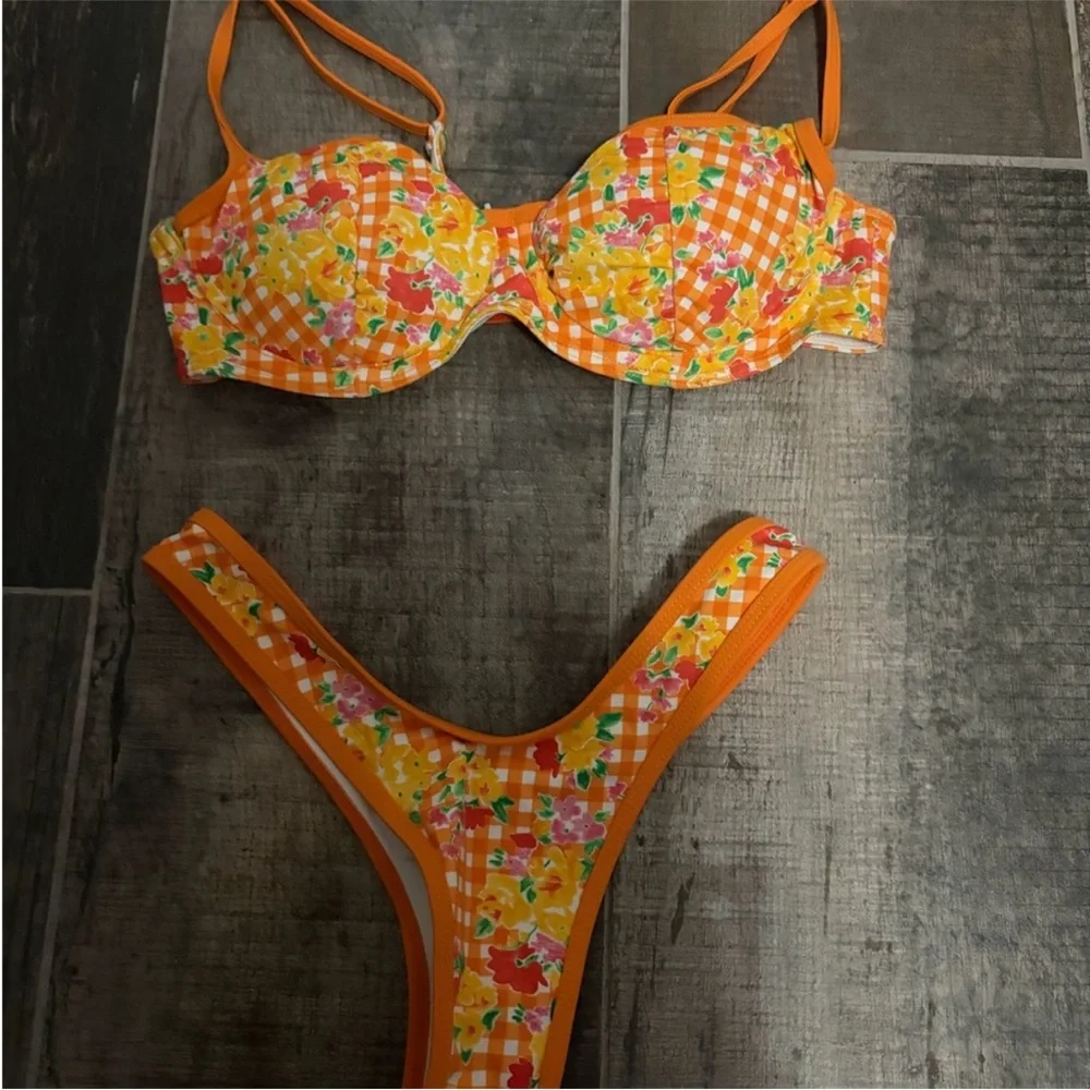 Frankie’s Bikinis Dean Floral Underwire Bikini Set - Picture 5 of 8